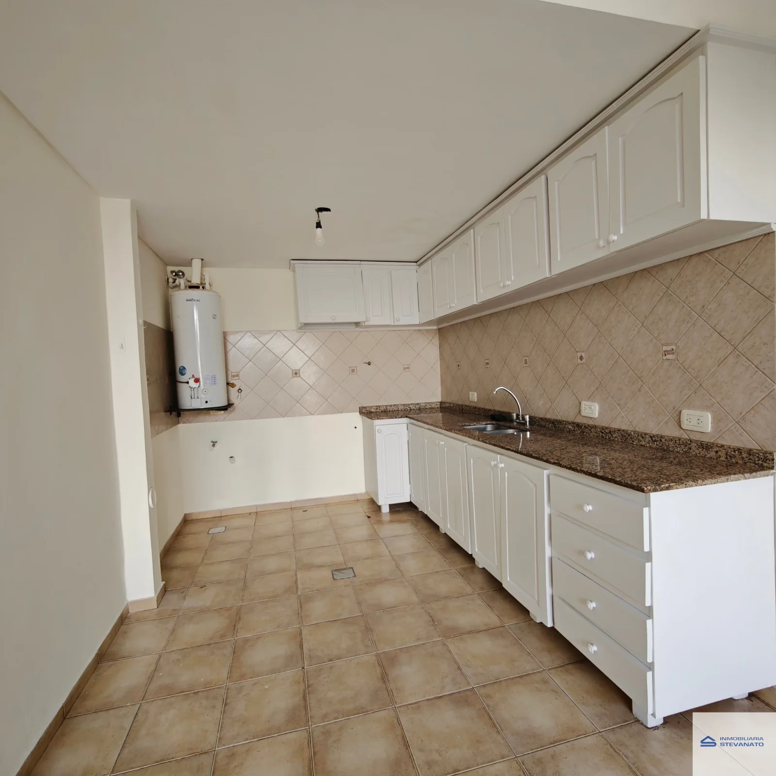Departamento en alquiler c/ cochera en Maipú - Imagen 3