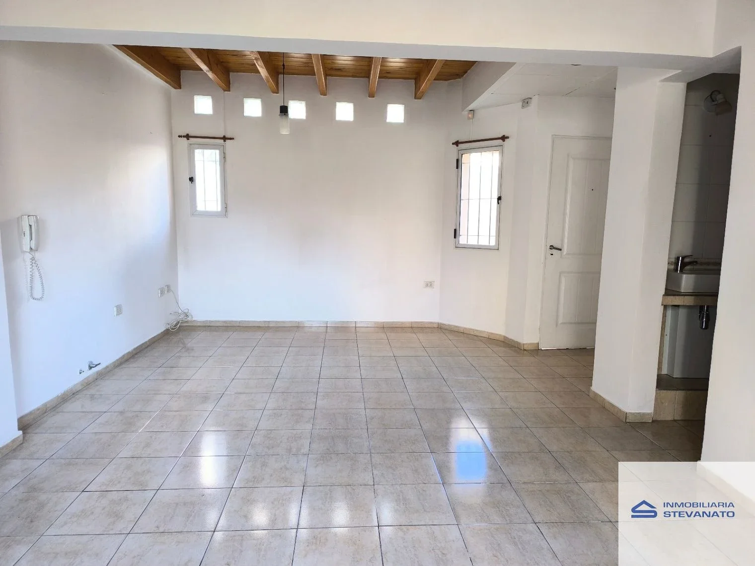 Dúplex en alquiler de 2 dormitorios c/ cochera en Maipú - Imagen 3