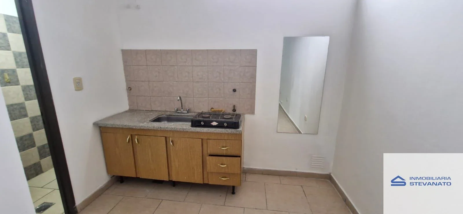 Local comercial en alquiler ubicado en Maipú - Imagen 4