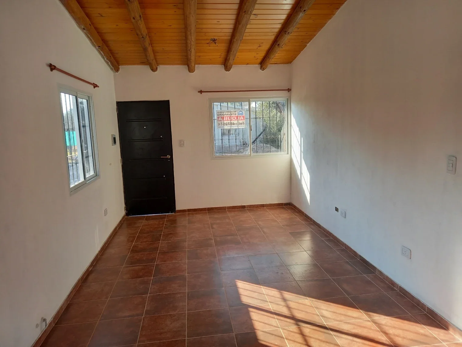 Casa en alquiler de 2 dormitorios c/ cochera en Coquimbito - Imagen 3