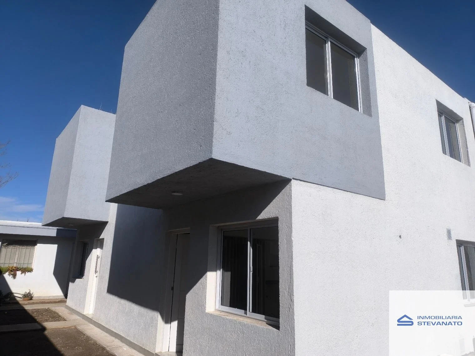 Dúplex en alquiler c/ cochera en General Guitérrez - Imagen 1