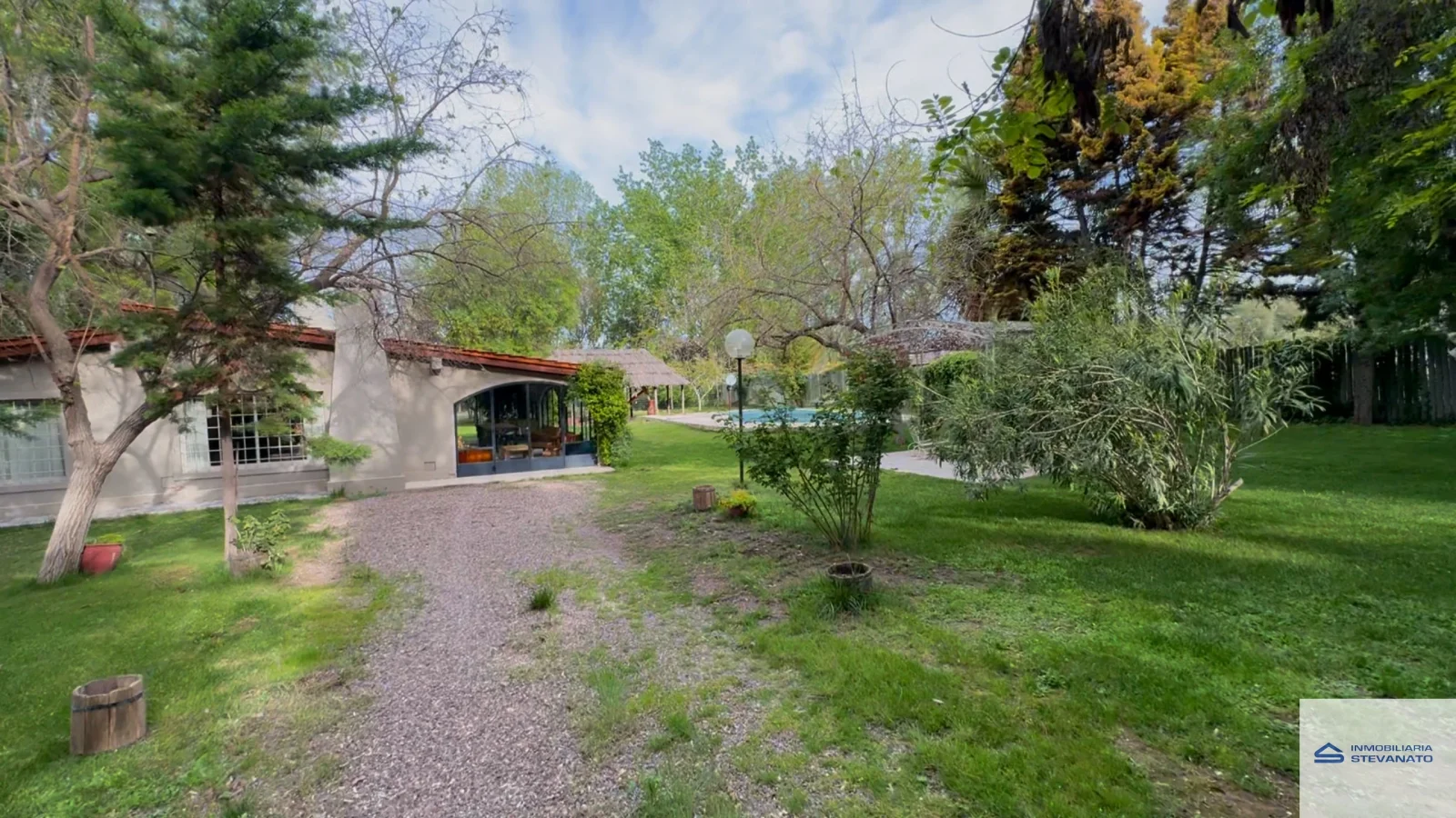 Casa quinta en venta de 293m2 ubicado en Las Compuertas - Imagen 2