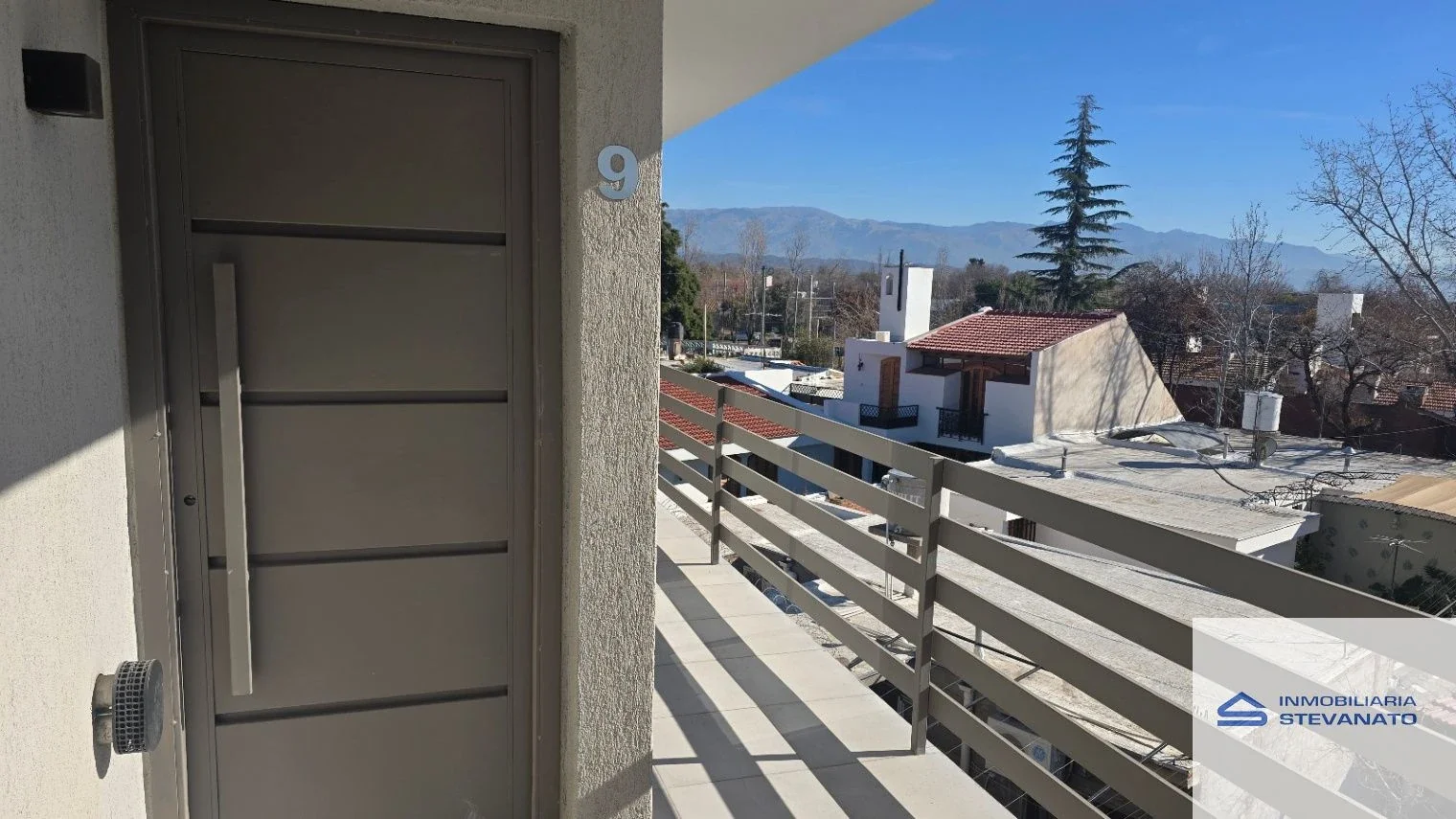 Departamento en alquiler de 1 dormitorio c/ cochera en Gobernador Benegas - Imagen 1