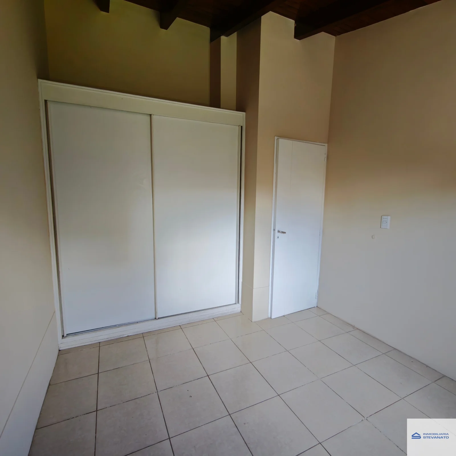 Casa en alquiler c/ cochera en Maipú - Imagen 3