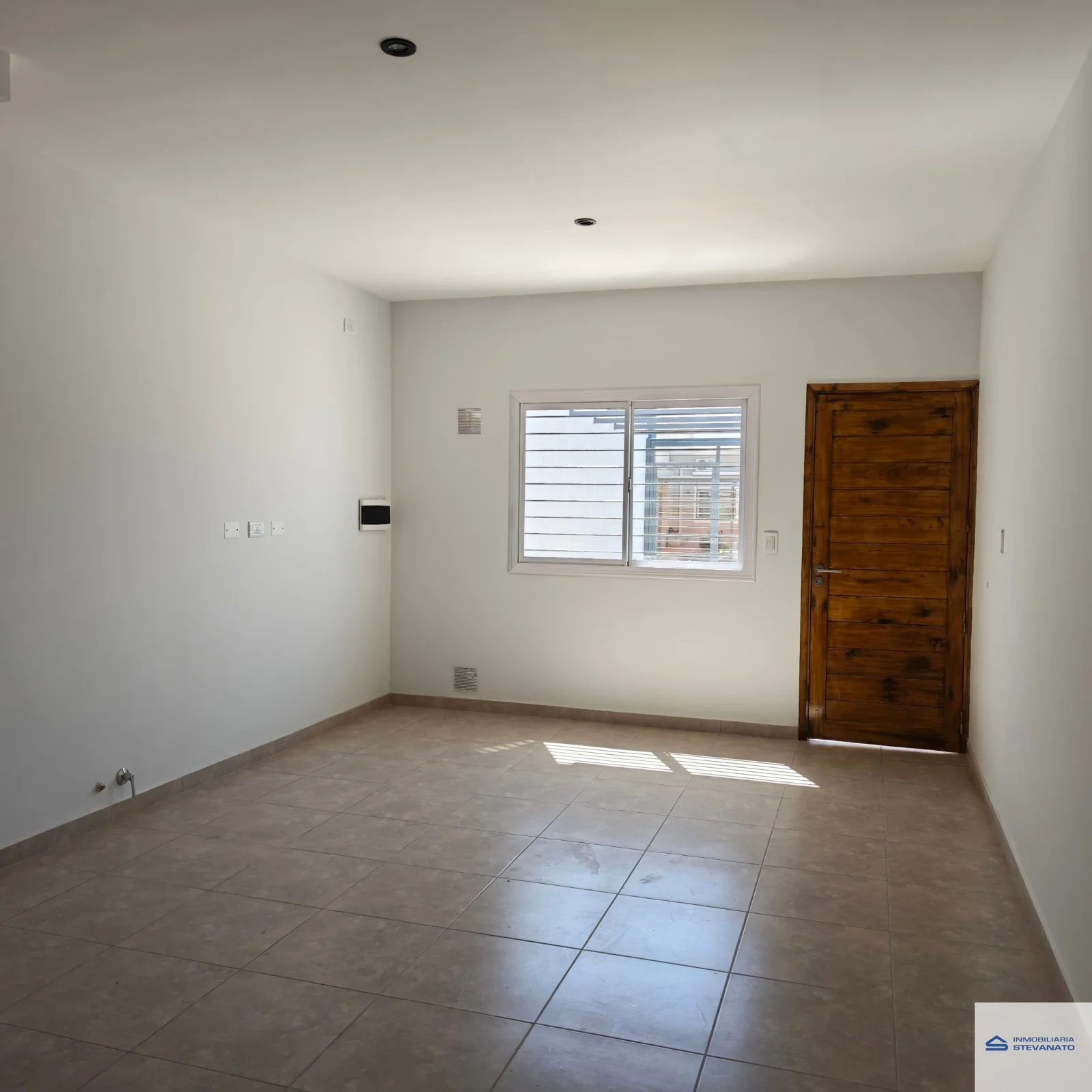Departamento en alquiler c/ cochera en Luzuriaga - Imagen 3