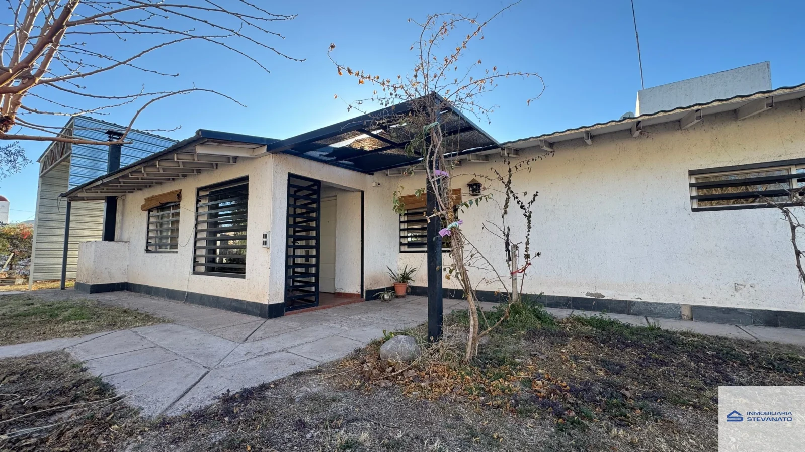 Casa en venta de 3 dormitorios c/ cochera en Coquimbito - Imagen 1