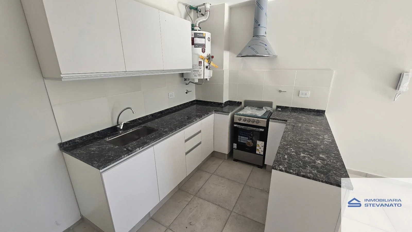 Departamento en alquiler de 1 dormitorio c/ cochera en Gobernador Benegas - Imagen 4