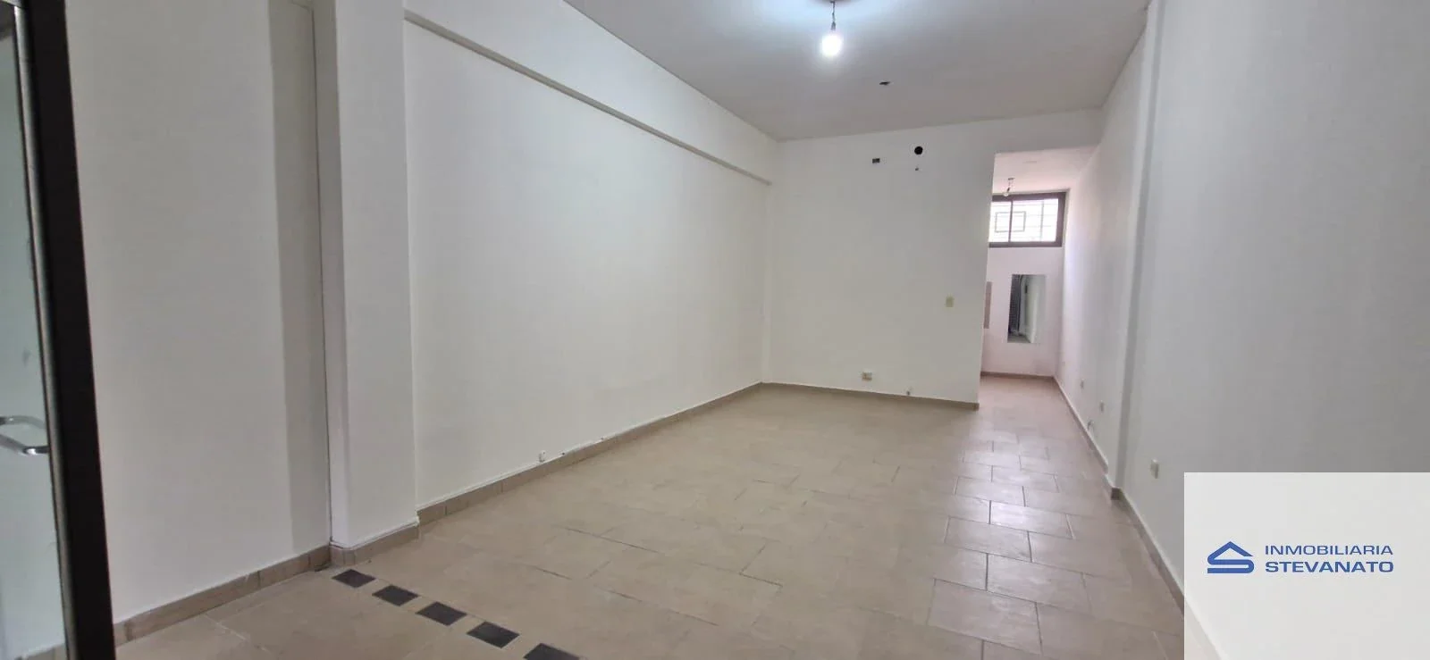 Local comercial en alquiler ubicado en Maipú - Imagen 1