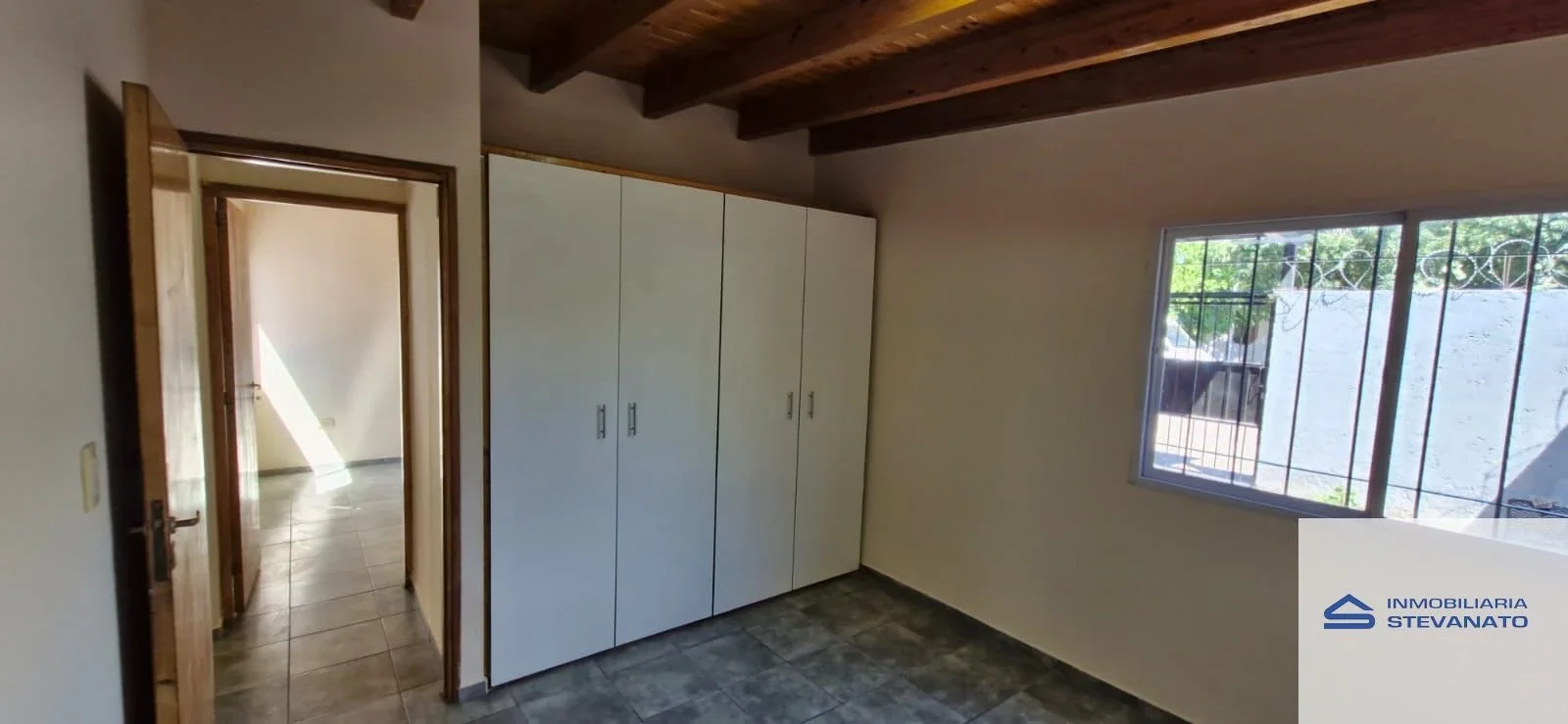 Departamento en alquiler de 2 dormitorios c/ cochera en Luzuriaga - Imagen 4