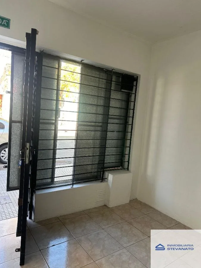Local comercial en alquiler ubicado en Maipú - Imagen 4