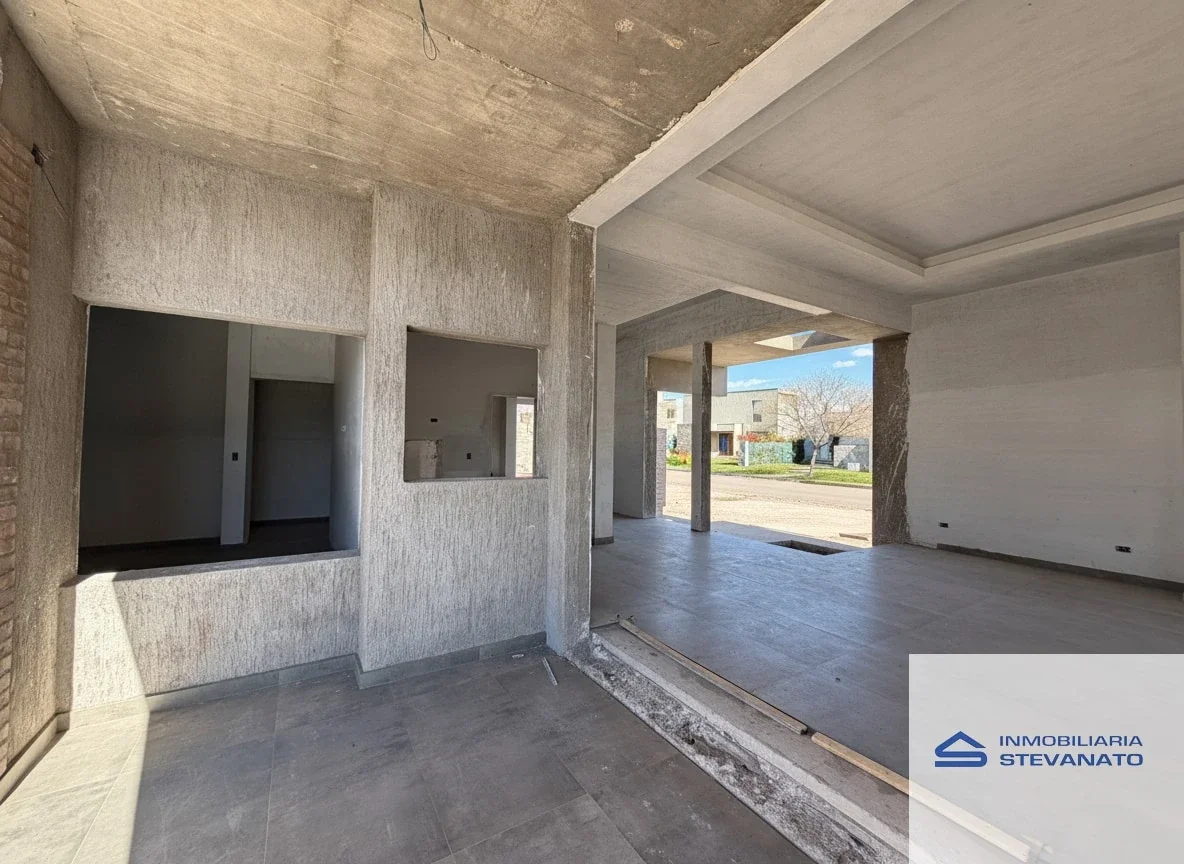 Casa en venta c/ cochera en Russell - Imagen 5