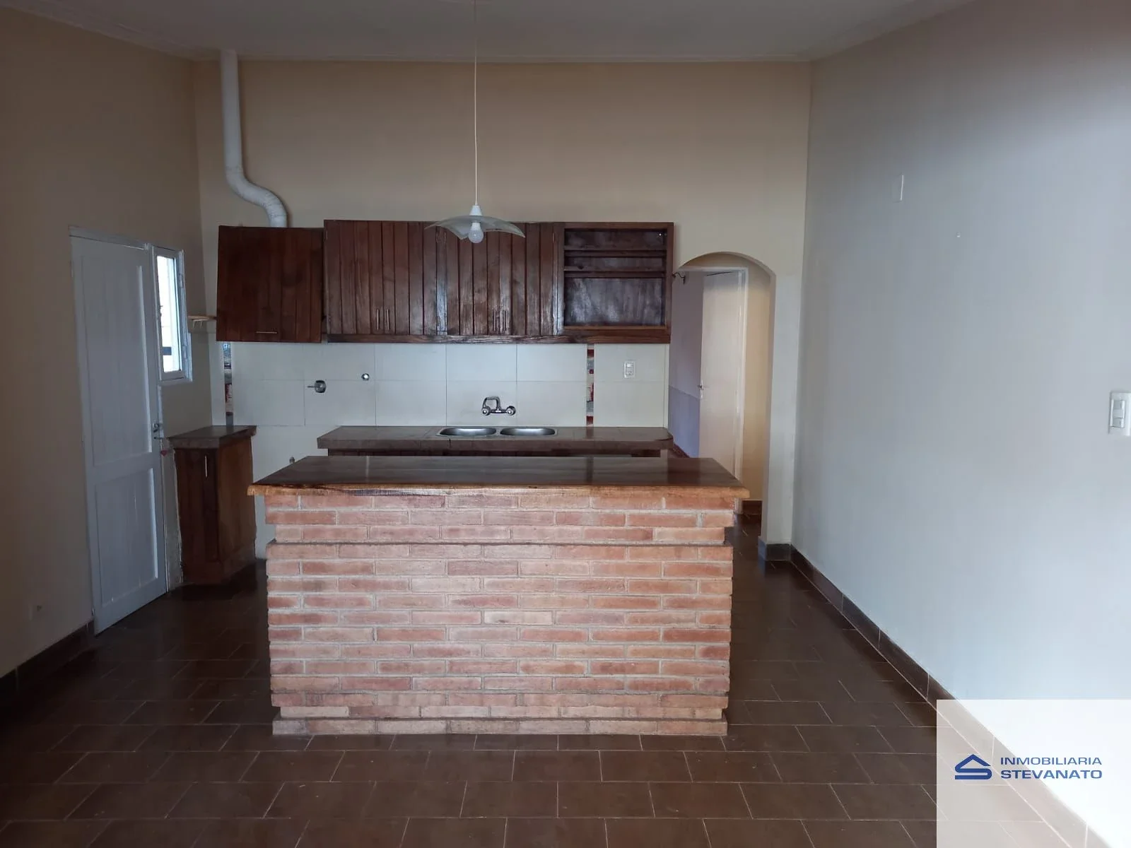 Casa en alquiler de 3 dormitorios c/ cochera en Maipú - Imagen 2