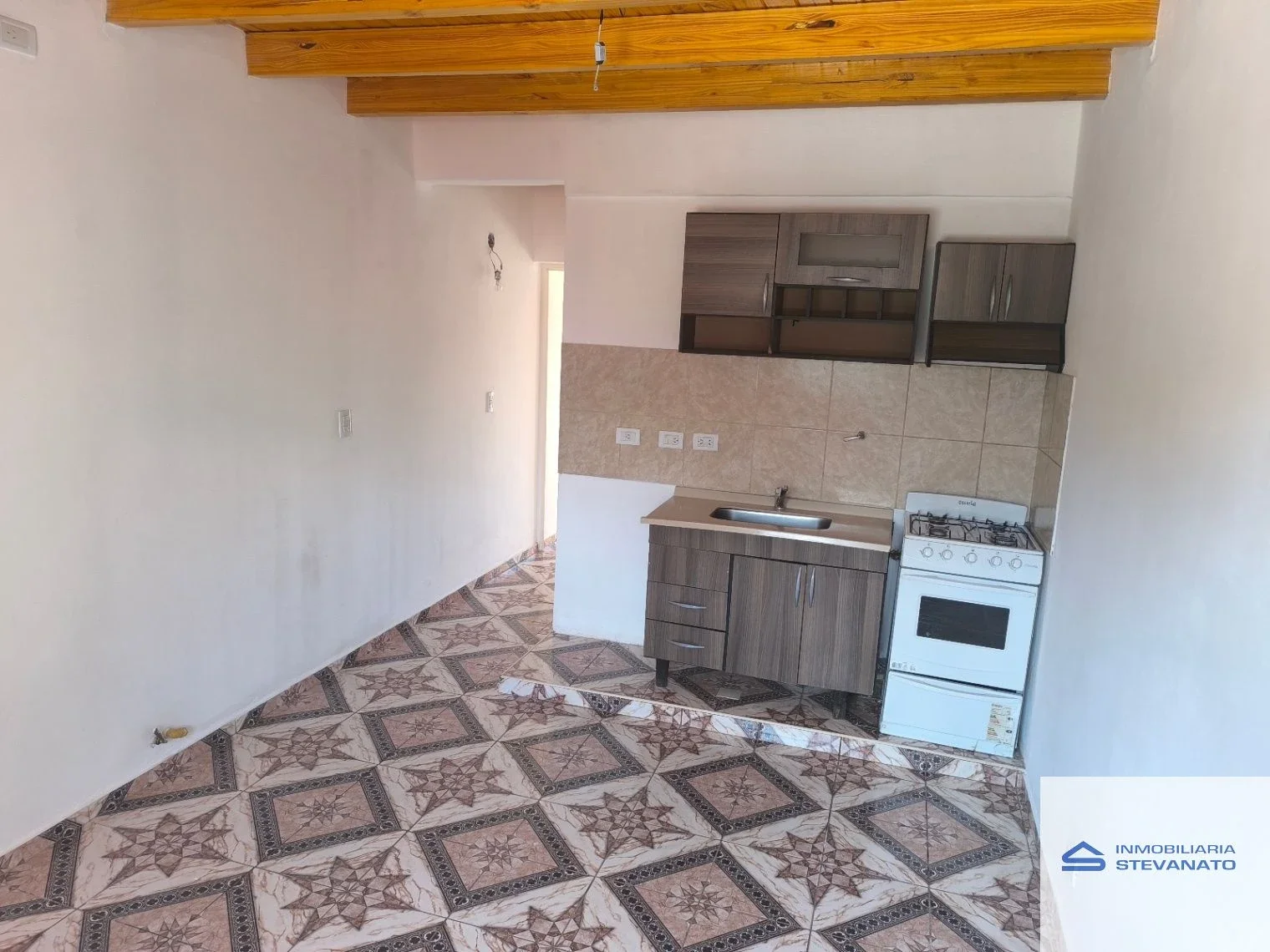 Departamento en alquiler de 1 dormitorio c/ cochera en Luzuriaga - Imagen 2