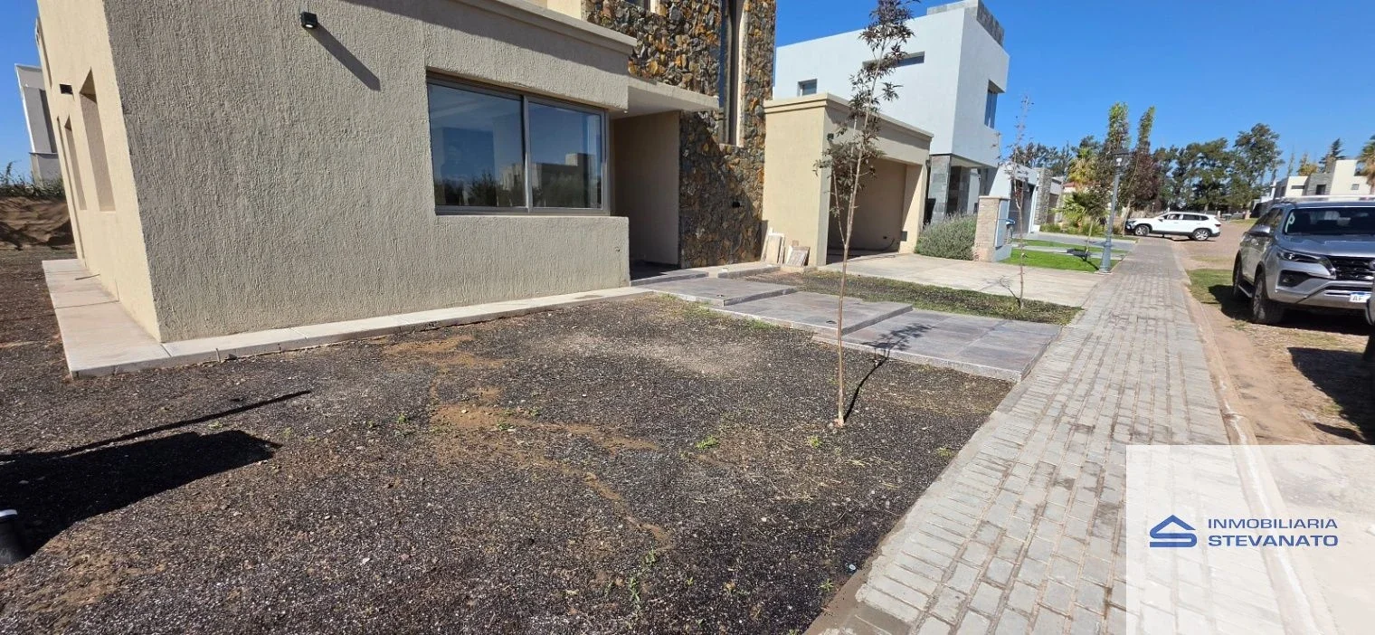 Casa en alquiler c/ cochera en Maipú - Imagen 3
