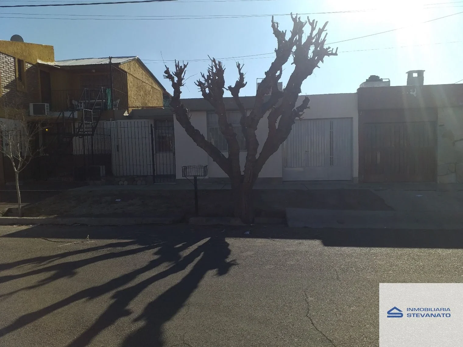 Casa en alquiler c/ cochera en Maipú - Imagen 1