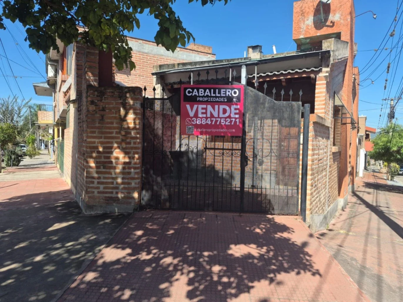 DEPARTAMENTO TIPO CASA EN VENTA - Imagen 1