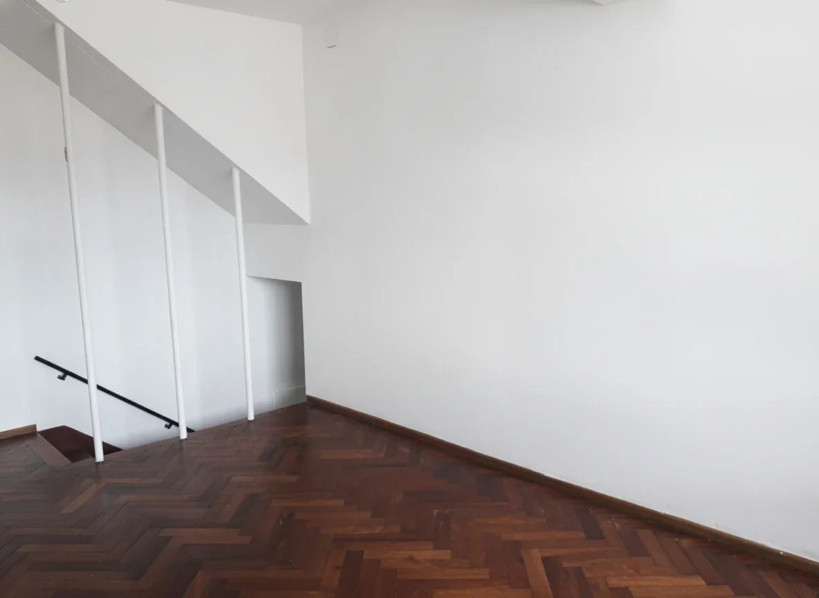 Dúplex en alquiler de 3 dormitorios en Centro - Imagen 3