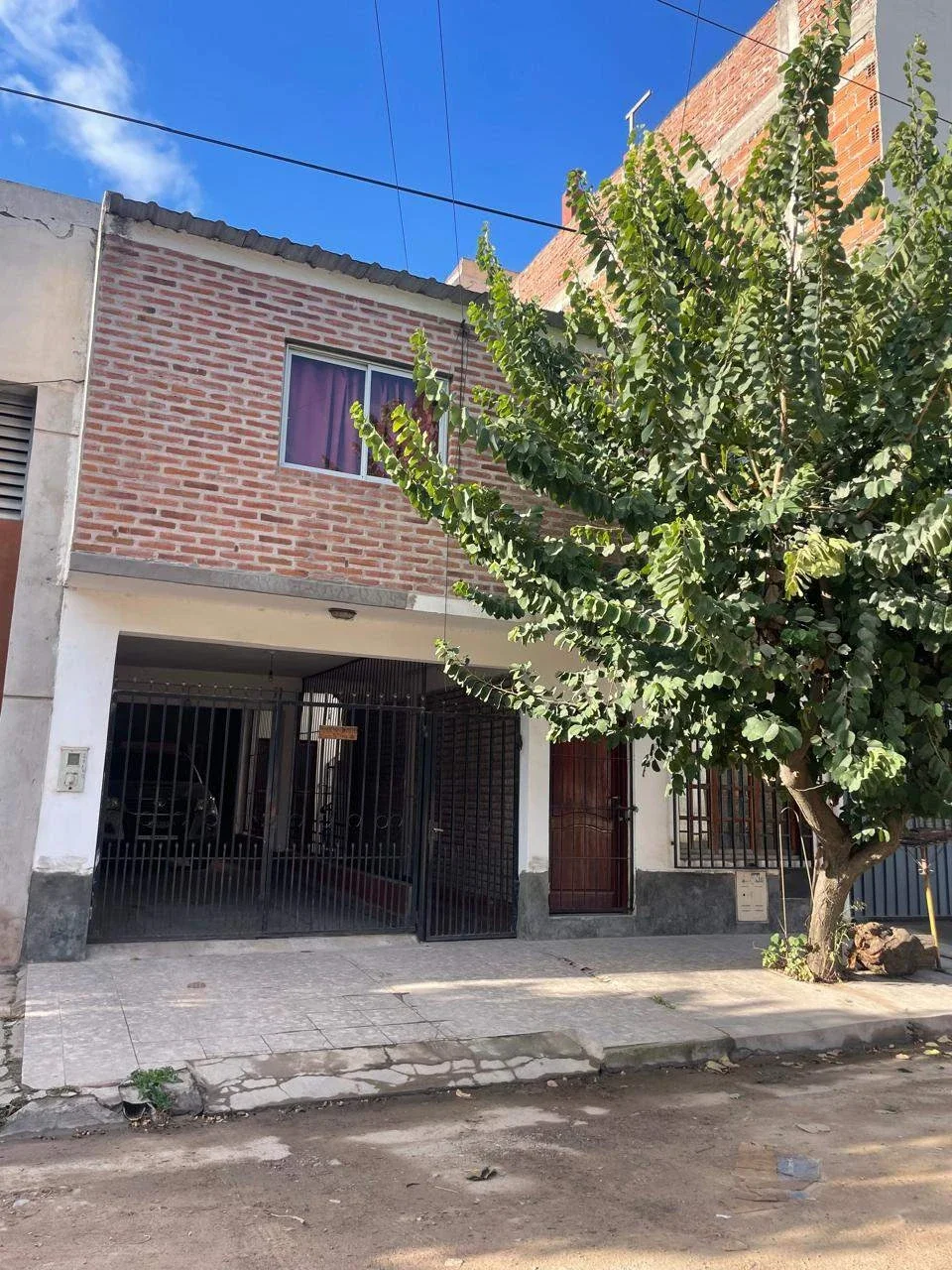 Casa en alquiler c/ cochera en San Pedrito - Imagen 1