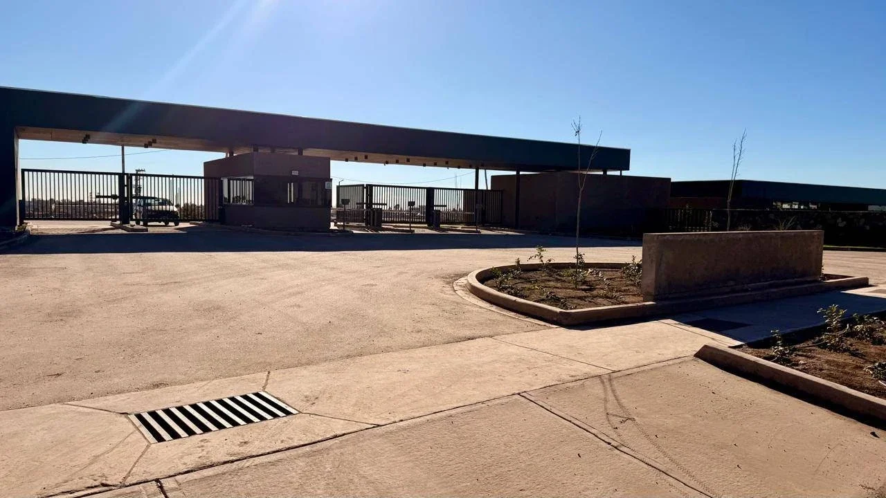 EUSKADI VENDE EXCELENTE LOTE ESQUINA LAR DE MALABIA (CARRODILLA) - USD 60.000 - Imagen 1