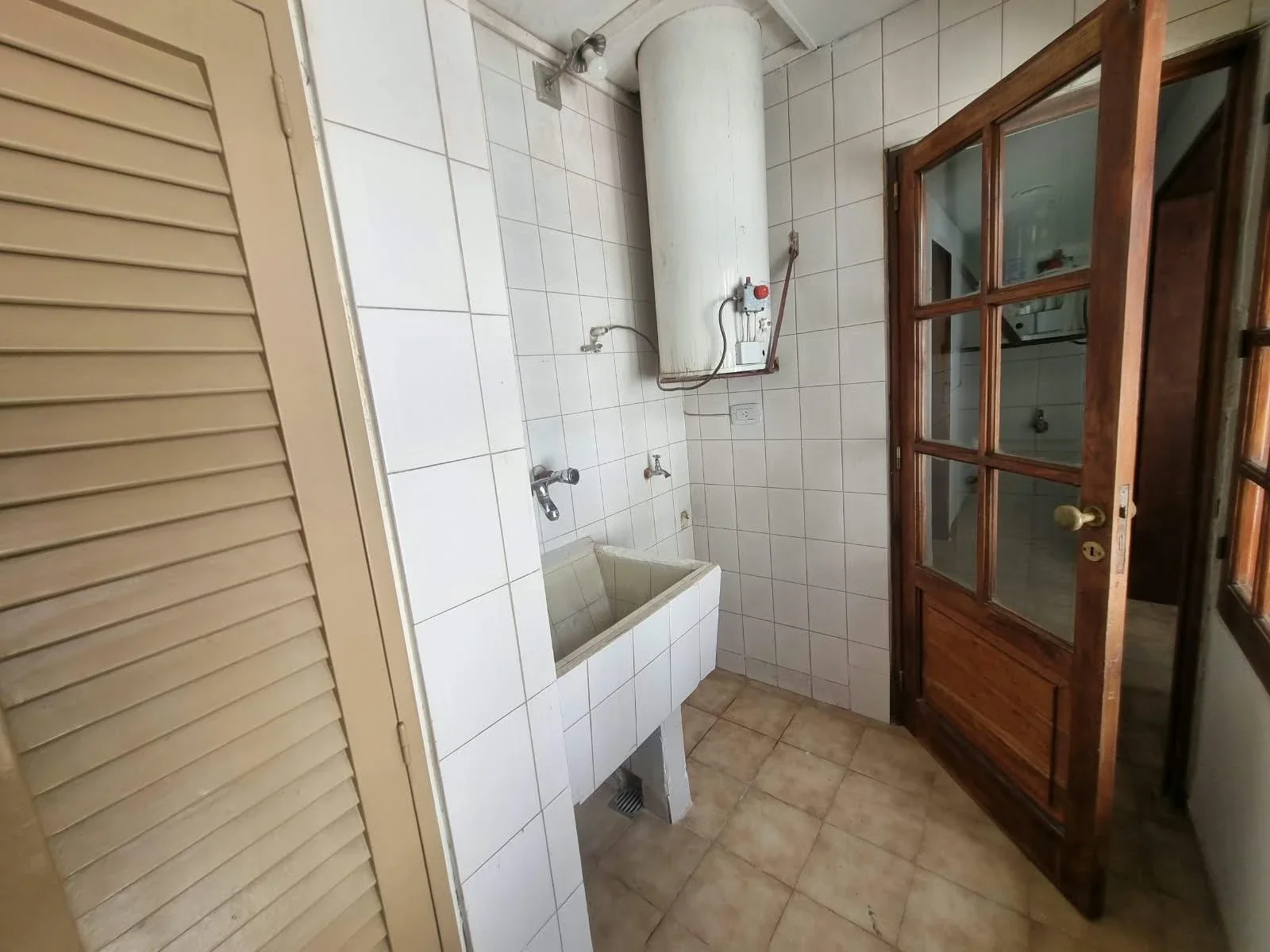 Casa en alquiler c/ cochera en Dorrego - Imagen 5