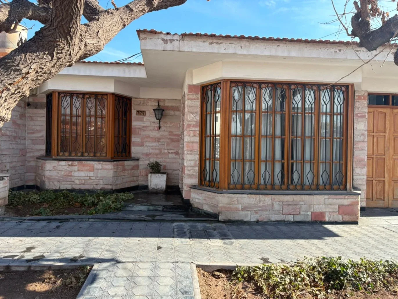Casa en venta de 3 dormitorios c/ cochera en Las Cañas - Imagen 1