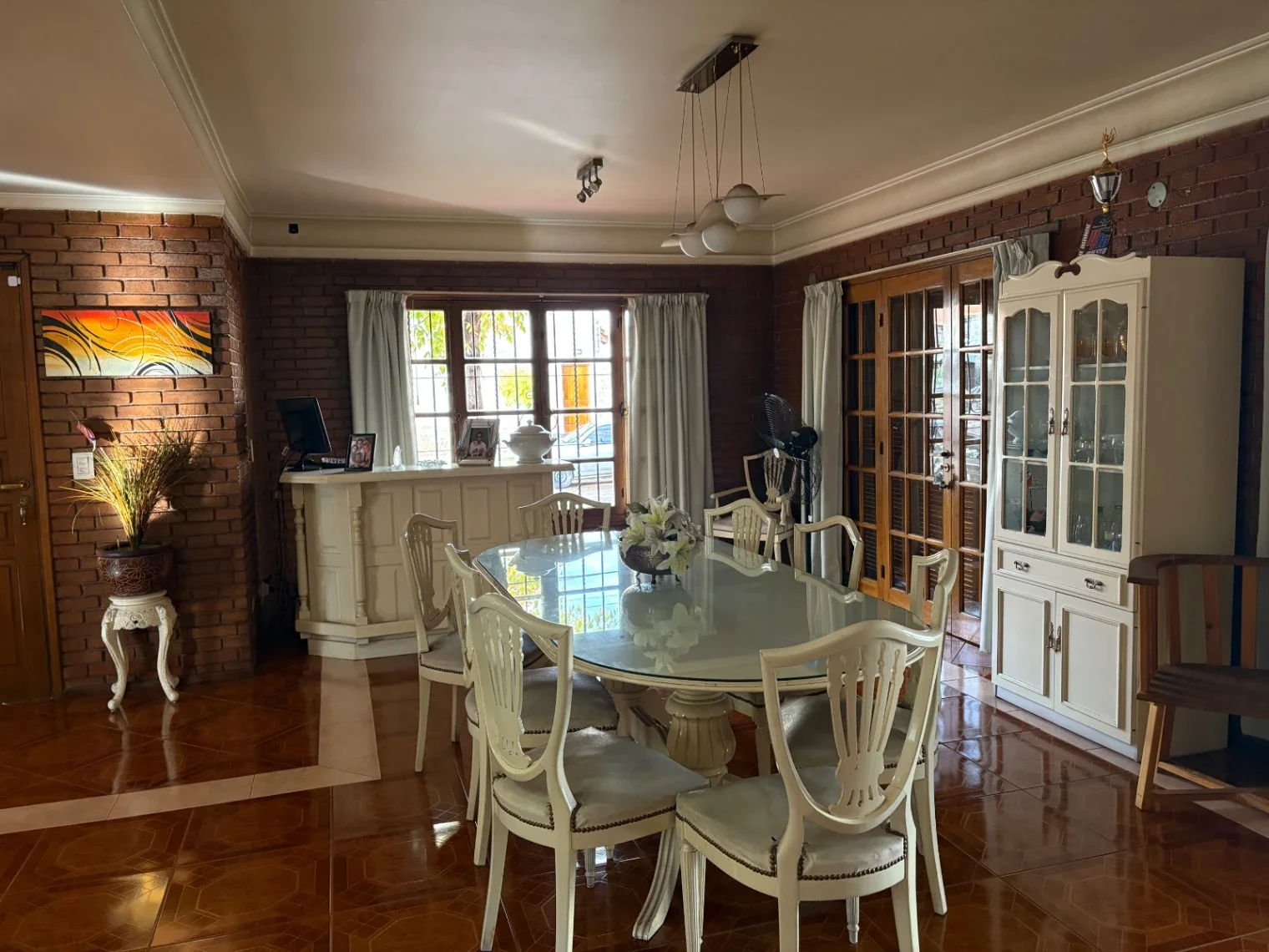Casa en venta c/ cochera en Dorrego - Imagen 2