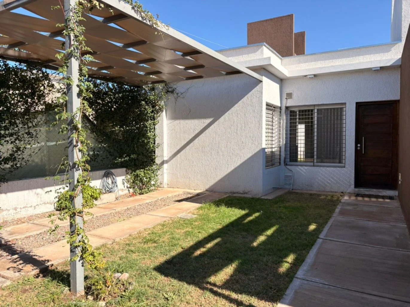 Casa en alquiler en San Francisco del Monte - Imagen 2