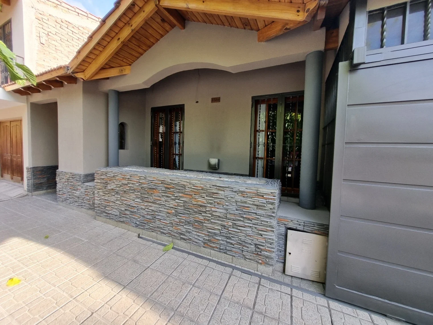 Casa en venta de 3 dormitorios c/ cochera en Gobernador Benegas - Imagen 1