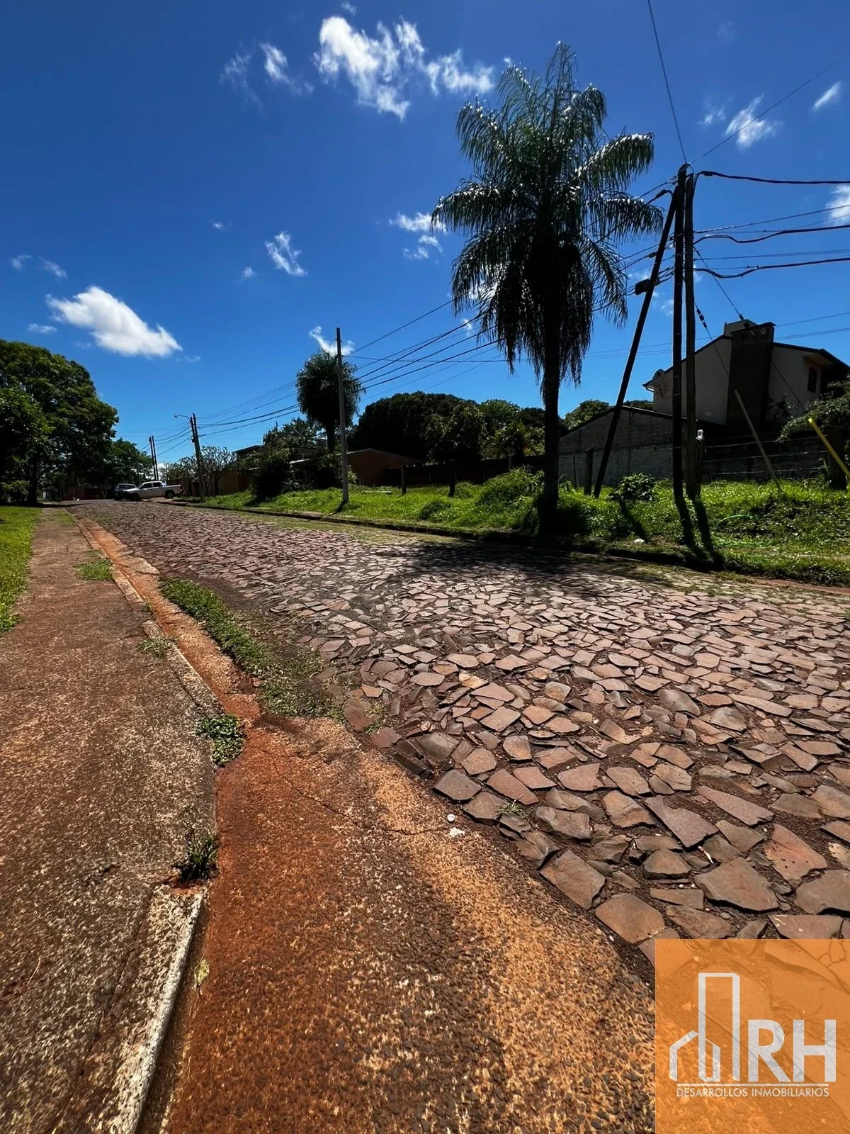 TERRENO EN VENTA | 420 m² EN ESQUINA A UNA CUADRA DE AV. ZAPIOLA | POSADAS - Imagen 3