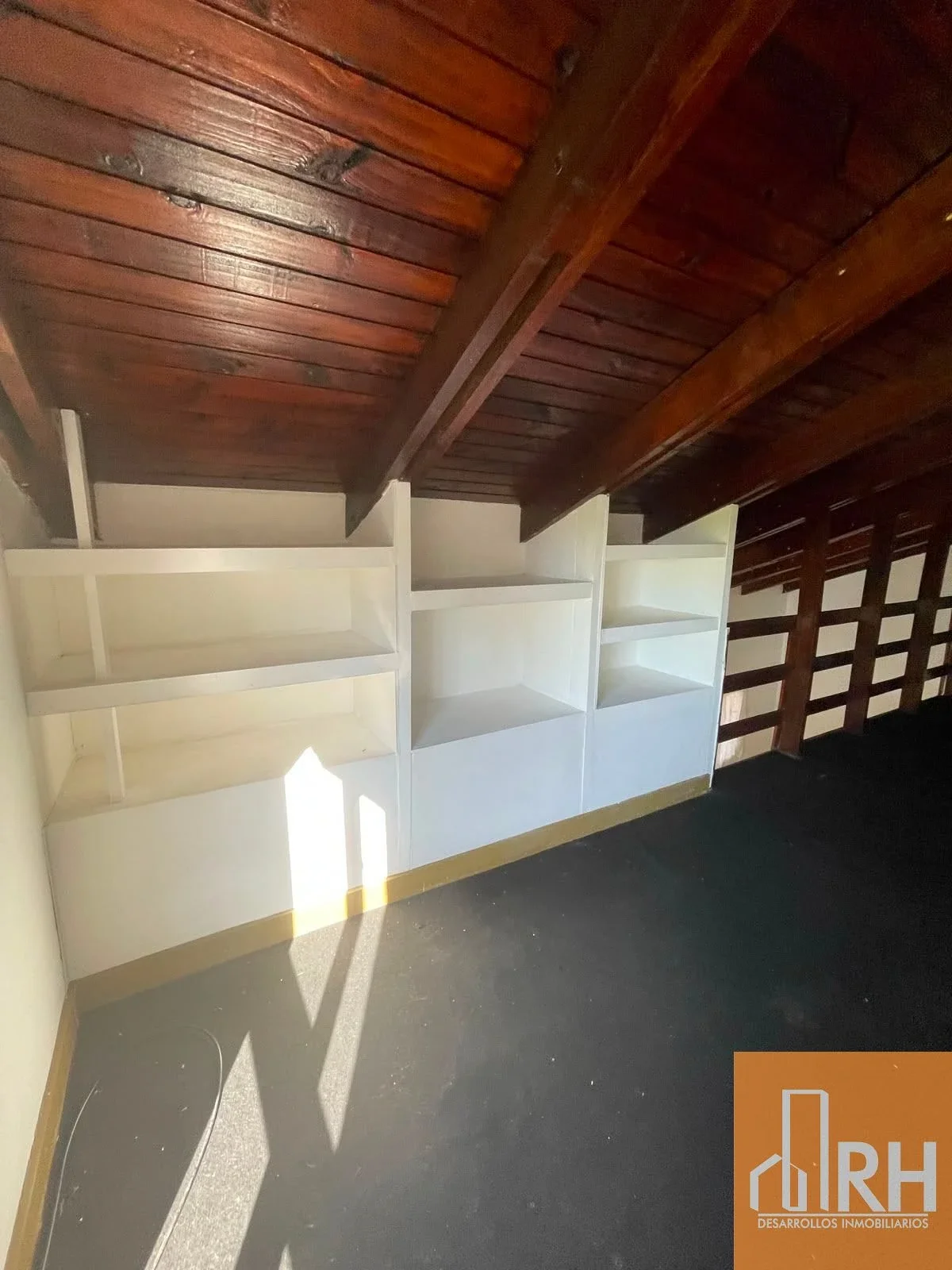 LOFT | 2 AMBIENTES | PLANTA ALTA | EXCELENTE UBICACIÓN | FUNCIONAL | POSADAS - Imagen 4