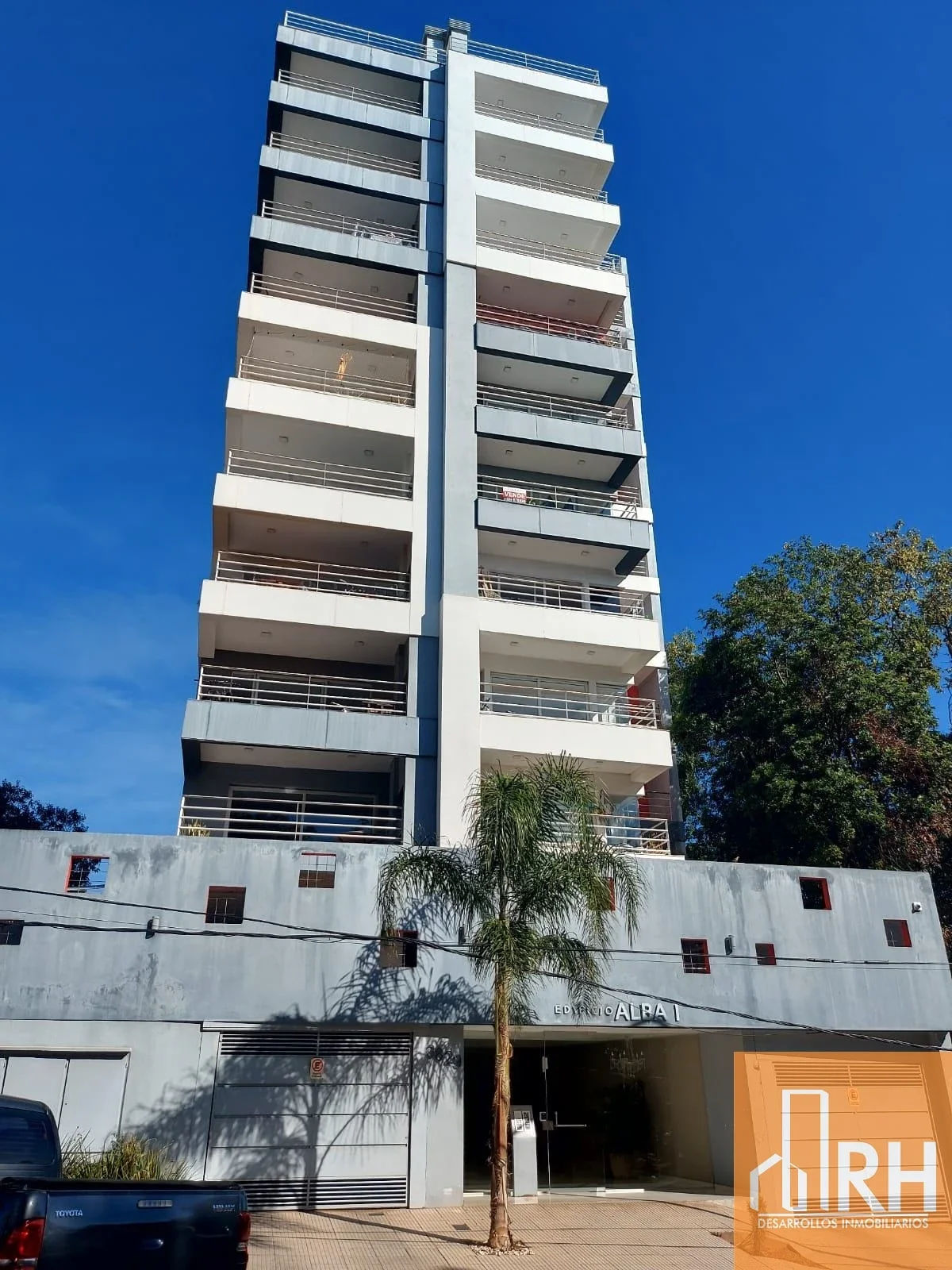 DEPTO EN ALQUILER | 2 DORMITORIOS, BALCÓN Y PARRILLA | EDIFICIO ALBA | POSADAS - Imagen 1