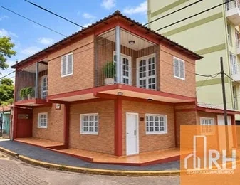 Casa de 4 dormitorios y 3 baños en venta en B° Tajamar, Posadas - Mnes - Imagen 3