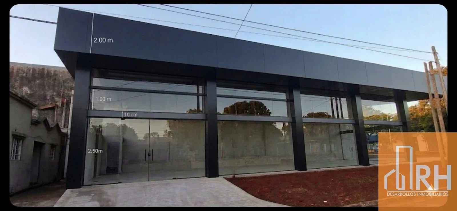 Alquiler Local comercial vidriado en esquina sobre Av. San Martin, Posadas-Mnes - Imagen 2