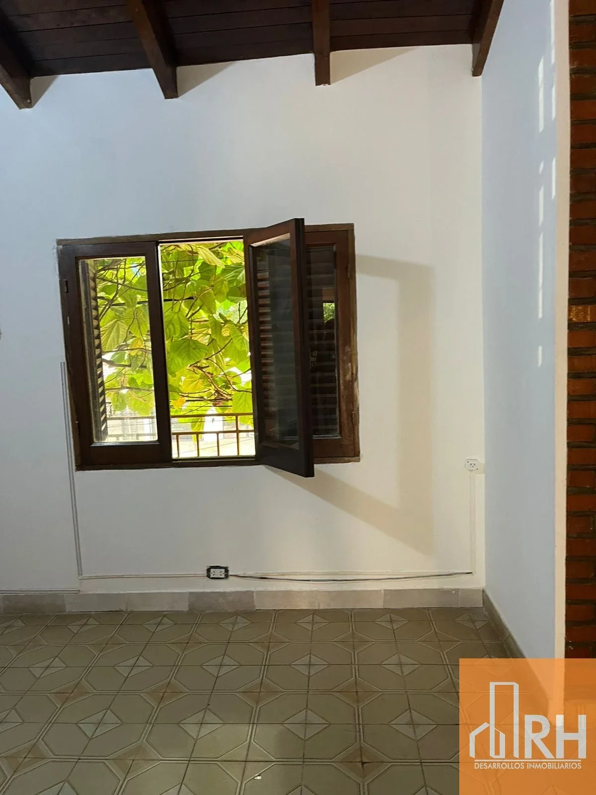 CASA EN ALQUILER | AMPLIOS ESPACIOS Y EXCELENTE UBICACIÓN - POSADAS - Imagen 3