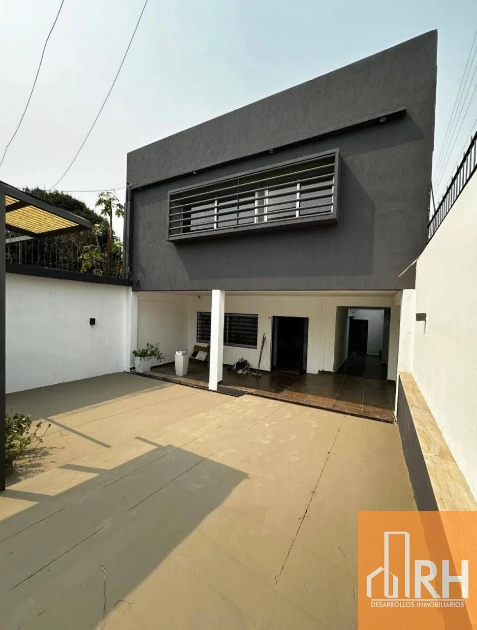 CASA EN VENTA EN LAVALLE Y MARTÍN F| DISEÑO MODERNO Y ESPACIOS PARA DISFRUTAR - Imagen 1