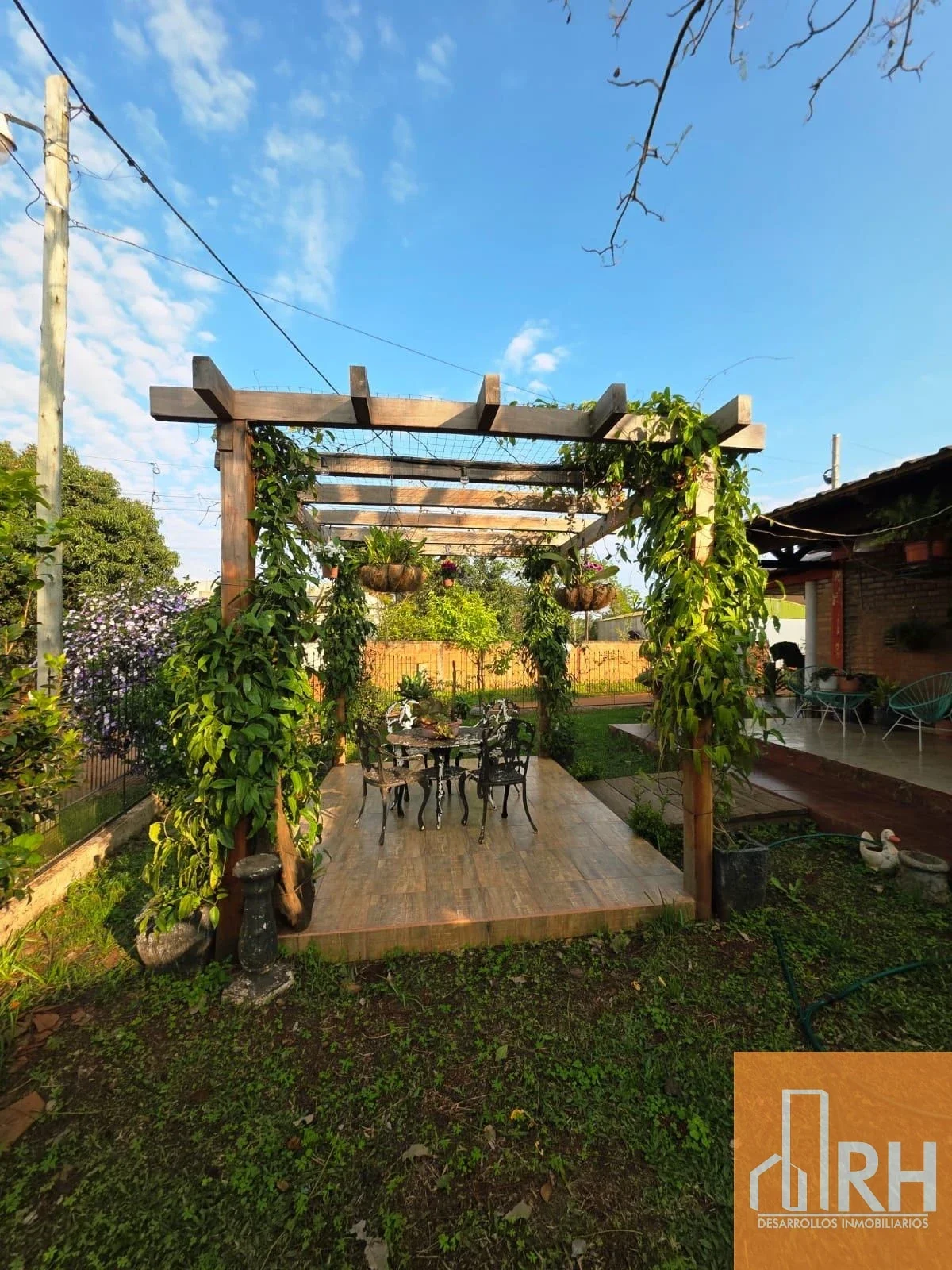 CASA EN VENTA | 3 DORMITORIOS SOBRE 800 m² EN ESQUINA | SAN VICENTE - Imagen 4