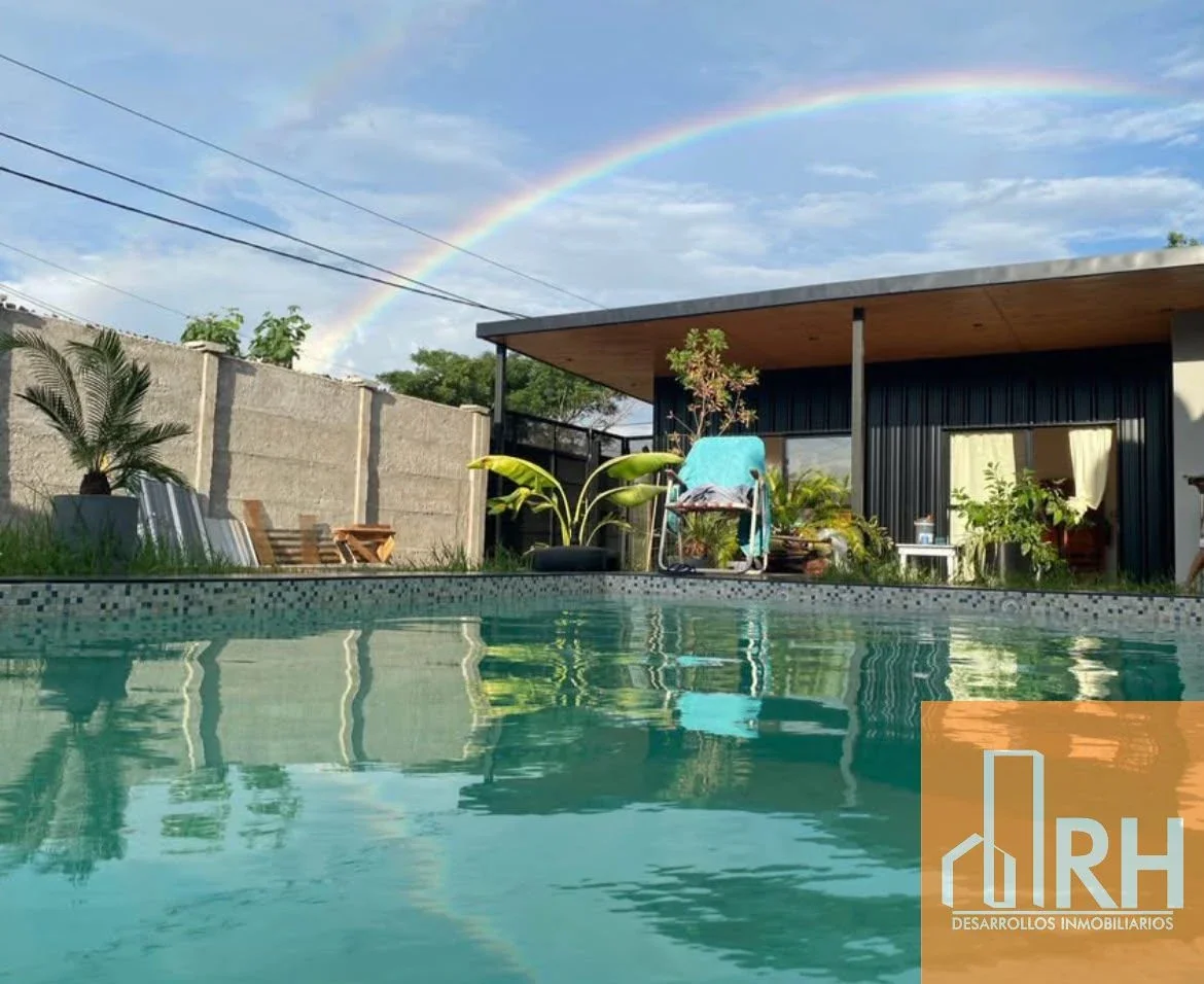 CASA A ESTRENAR EN AV. JAURETCHE | DISEÑO MODERNO, PISCINA Y EXCELENTE UBICACIÓN - Imagen 1