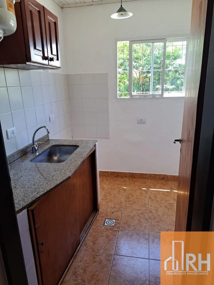 DEPARTAMENTO EN ALQUILER EN VILLA SARITA | CONFORT, UBICACIÓN Y SIN EXPENSAS - Imagen 1