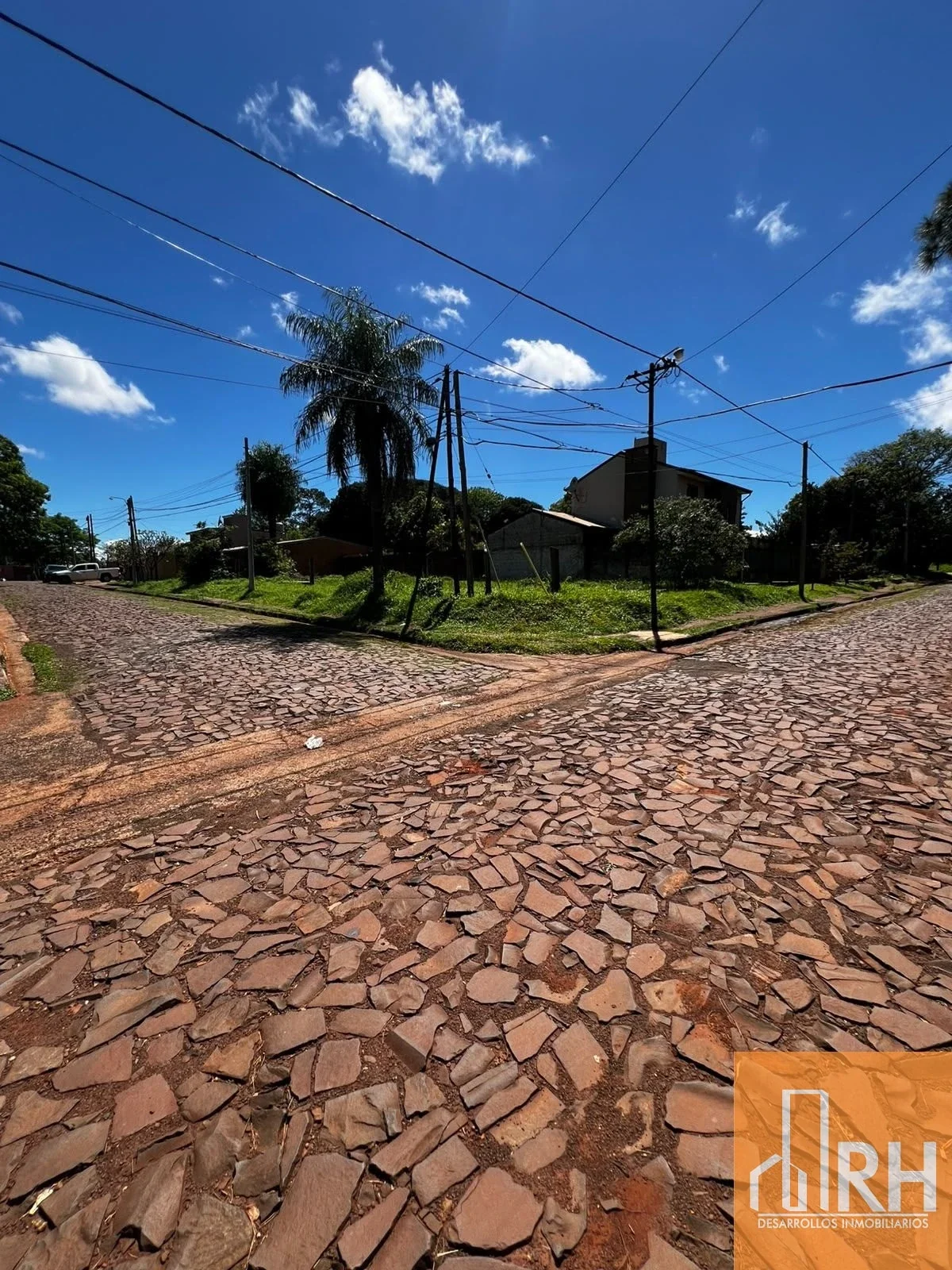 TERRENO EN VENTA | 420 m² EN ESQUINA A UNA CUADRA DE AV. ZAPIOLA | POSADAS - Imagen 4