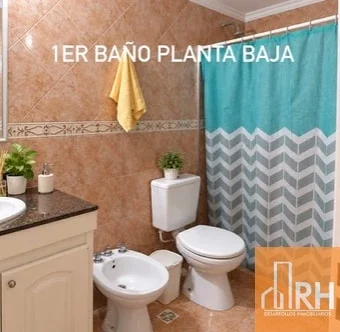 Casa de 4 dormitorios y 3 baños en venta en B° Tajamar, Posadas - Mnes - Imagen 5