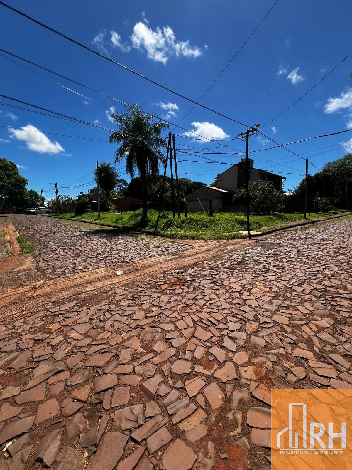 TERRENO EN VENTA | 420 m² EN ESQUINA A UNA CUADRA DE AV. ZAPIOLA | POSADAS - Imagen 2