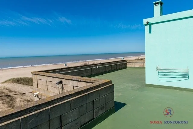 Casa de playa, alquiler temporario en Mar Azul - Imagen 4