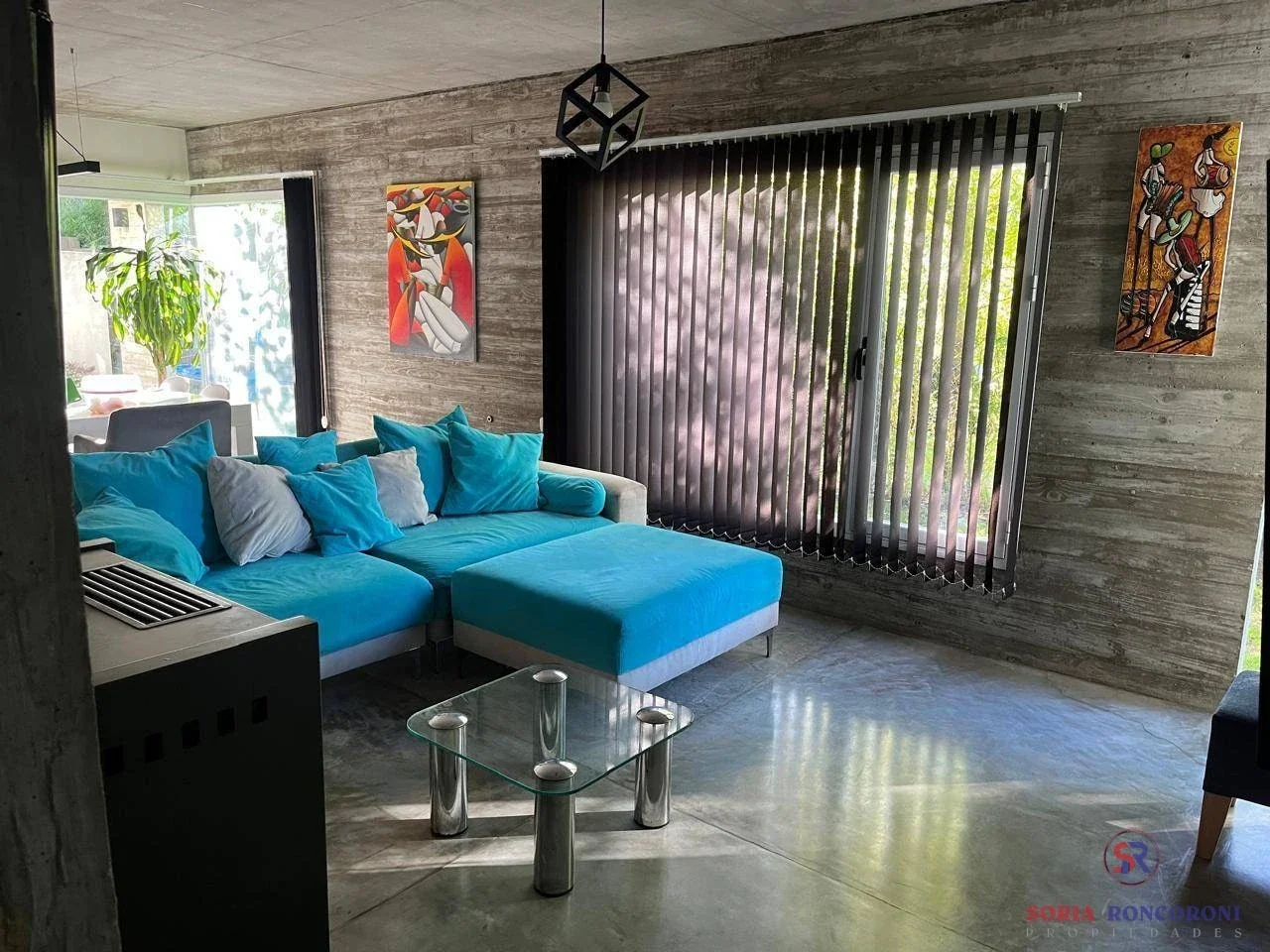 Casa de 2 dormitorios con jardín, deck y parrilla - Imagen 3