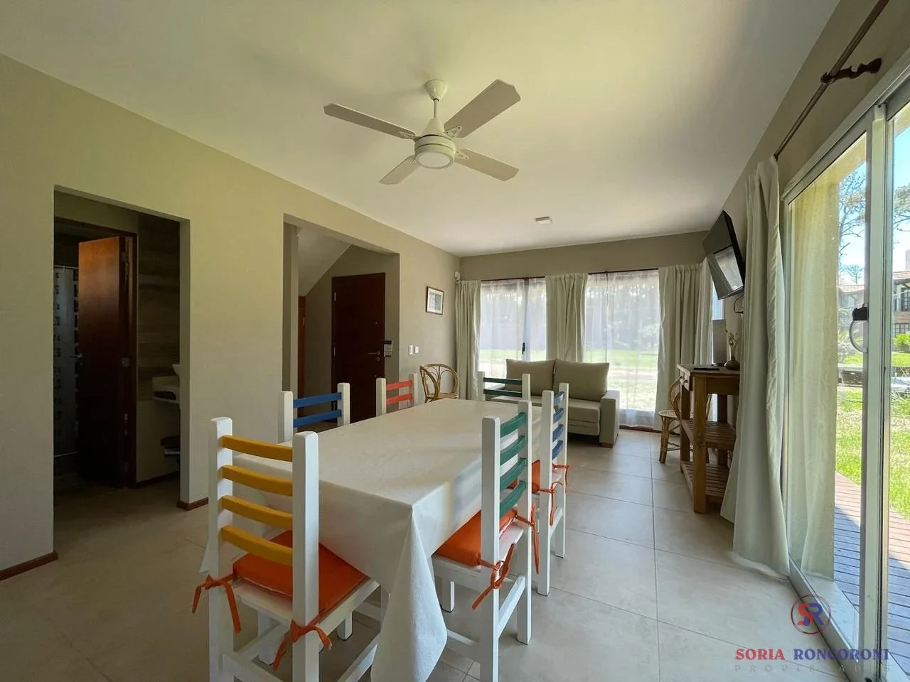 Casa en alquiler temporario de 2 dormitorios en Mar Azul - Imagen 4