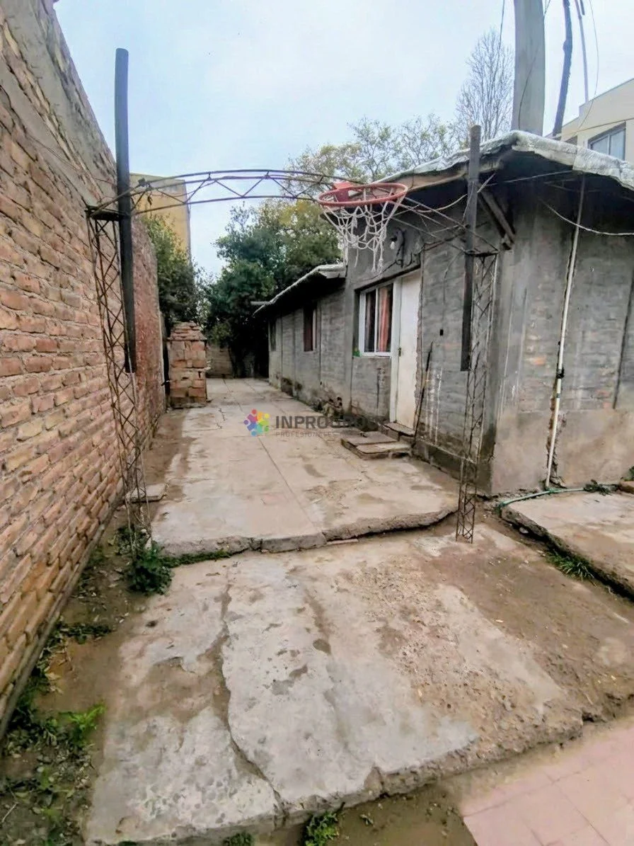 Terreno / Lote en venta de 300m2 ubicado en Godoy Cruz - Imagen 4