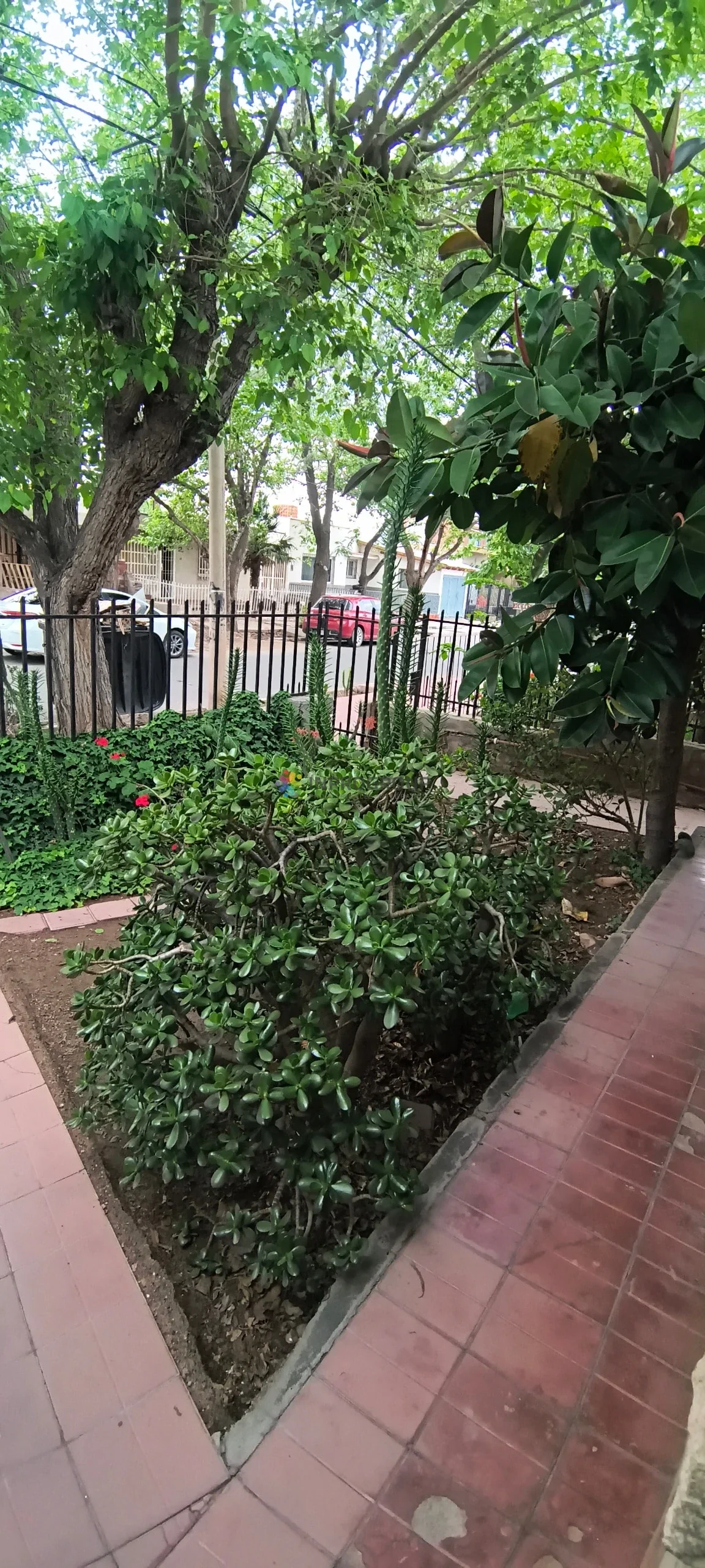 Casa en venta c/ cochera en Villa Nueva - Imagen 4