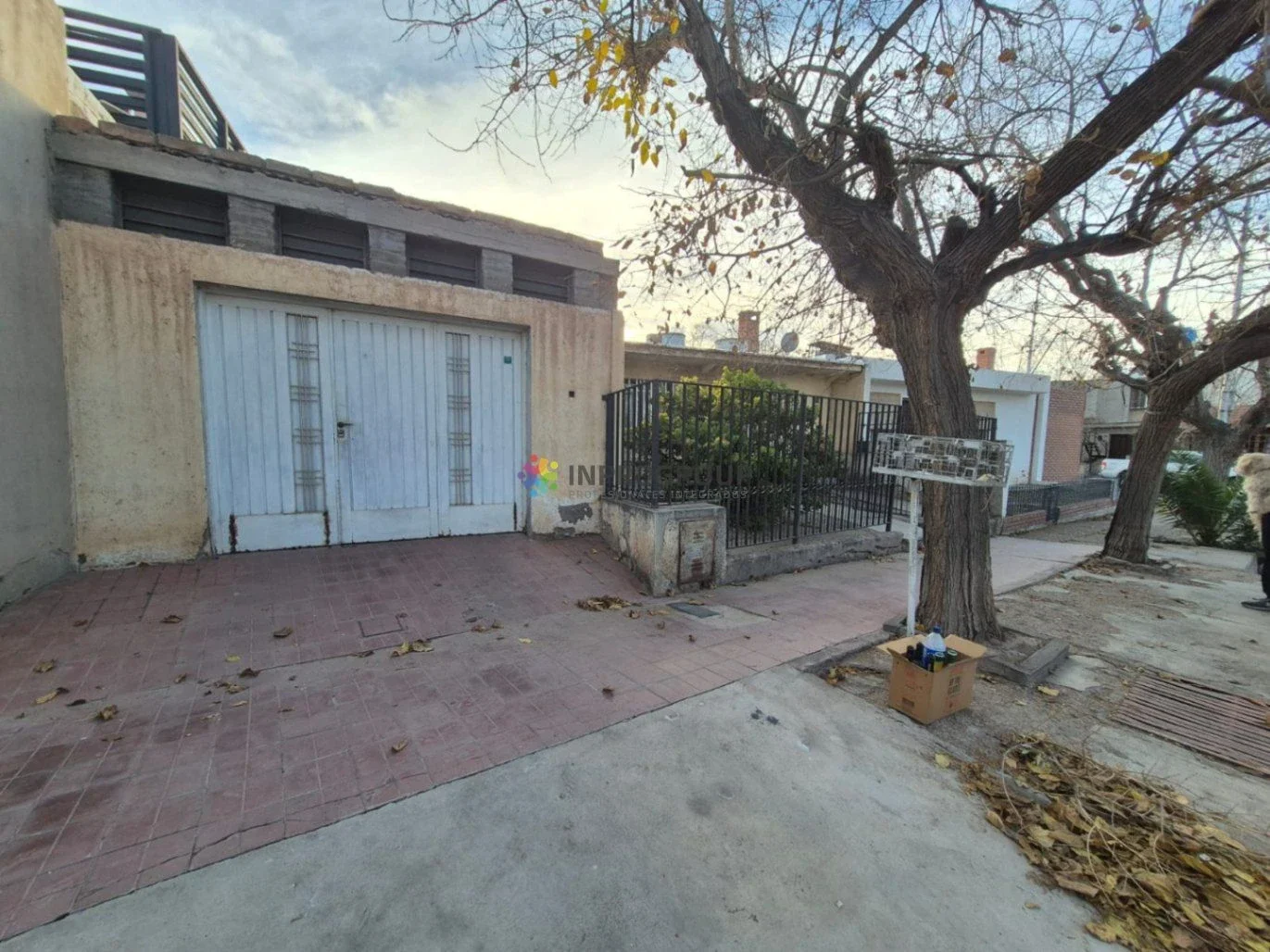 Casa en venta c/ cochera en Villa Nueva - Imagen 2