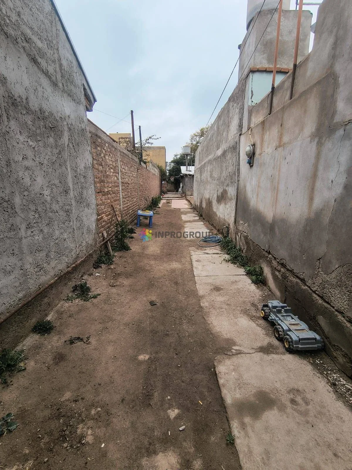 Terreno / Lote en venta de 300m2 ubicado en Godoy Cruz - Imagen 3
