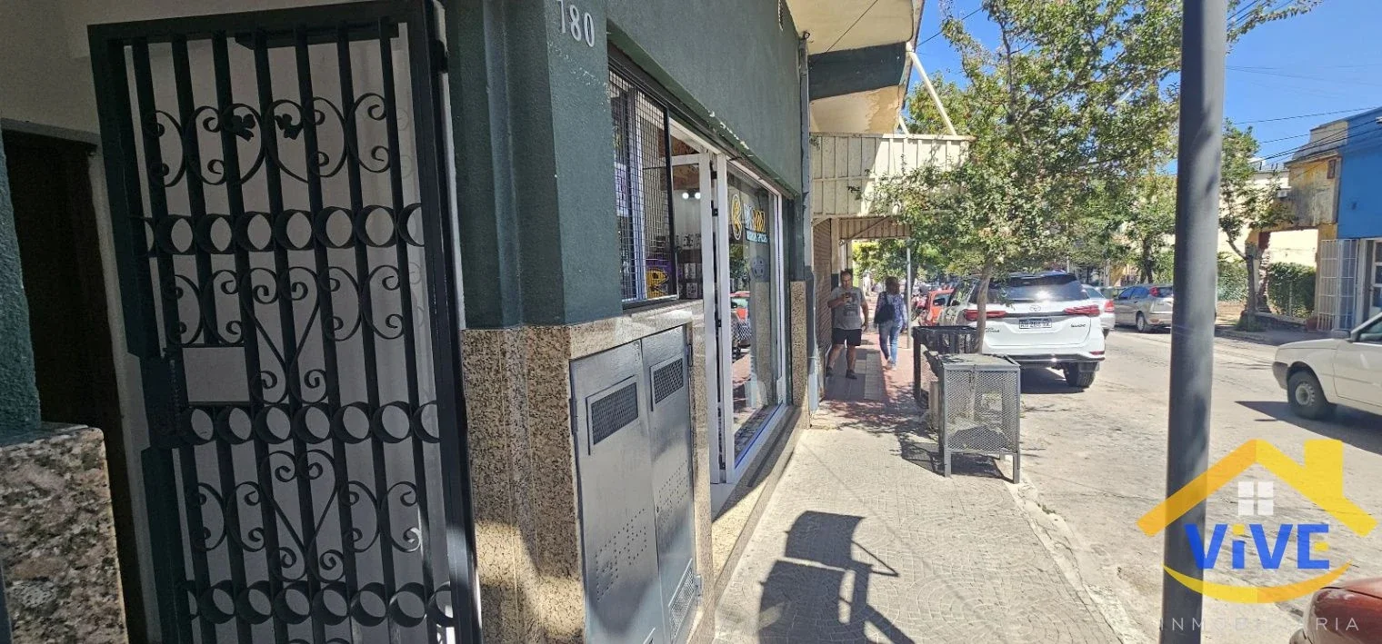 Local comercial en venta ubicado en La Falda - Imagen 1