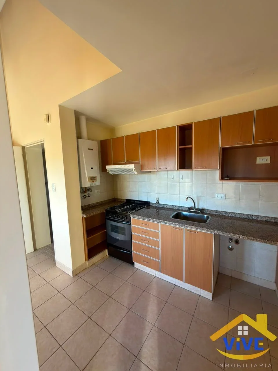 Departamento en alquiler c/ cochera en La Falda - Imagen 3